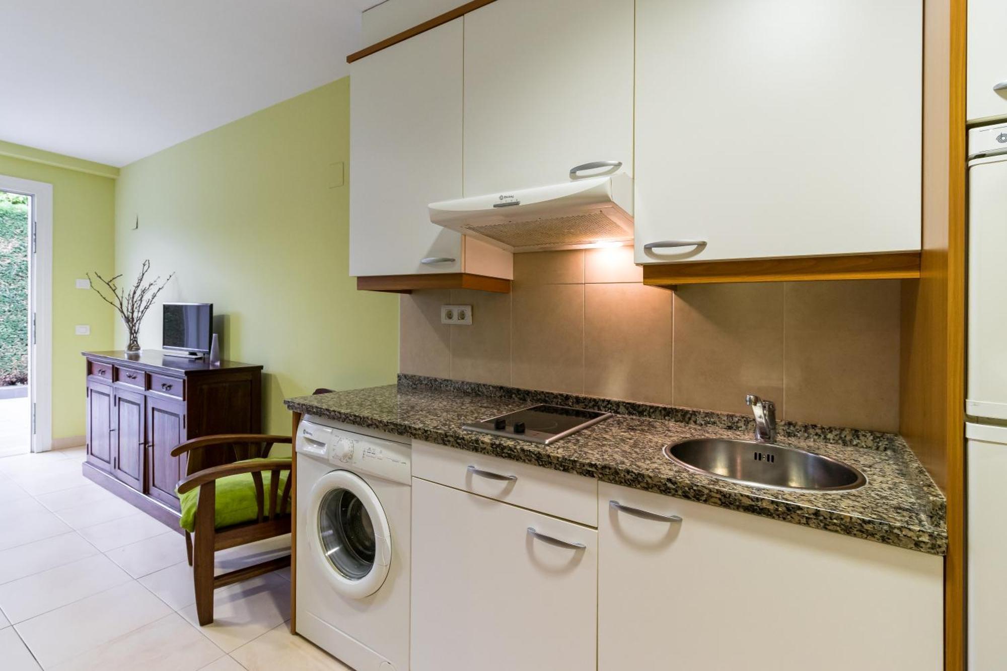 Apartamentos Silken Playa De Toro Лянес Екстериор снимка